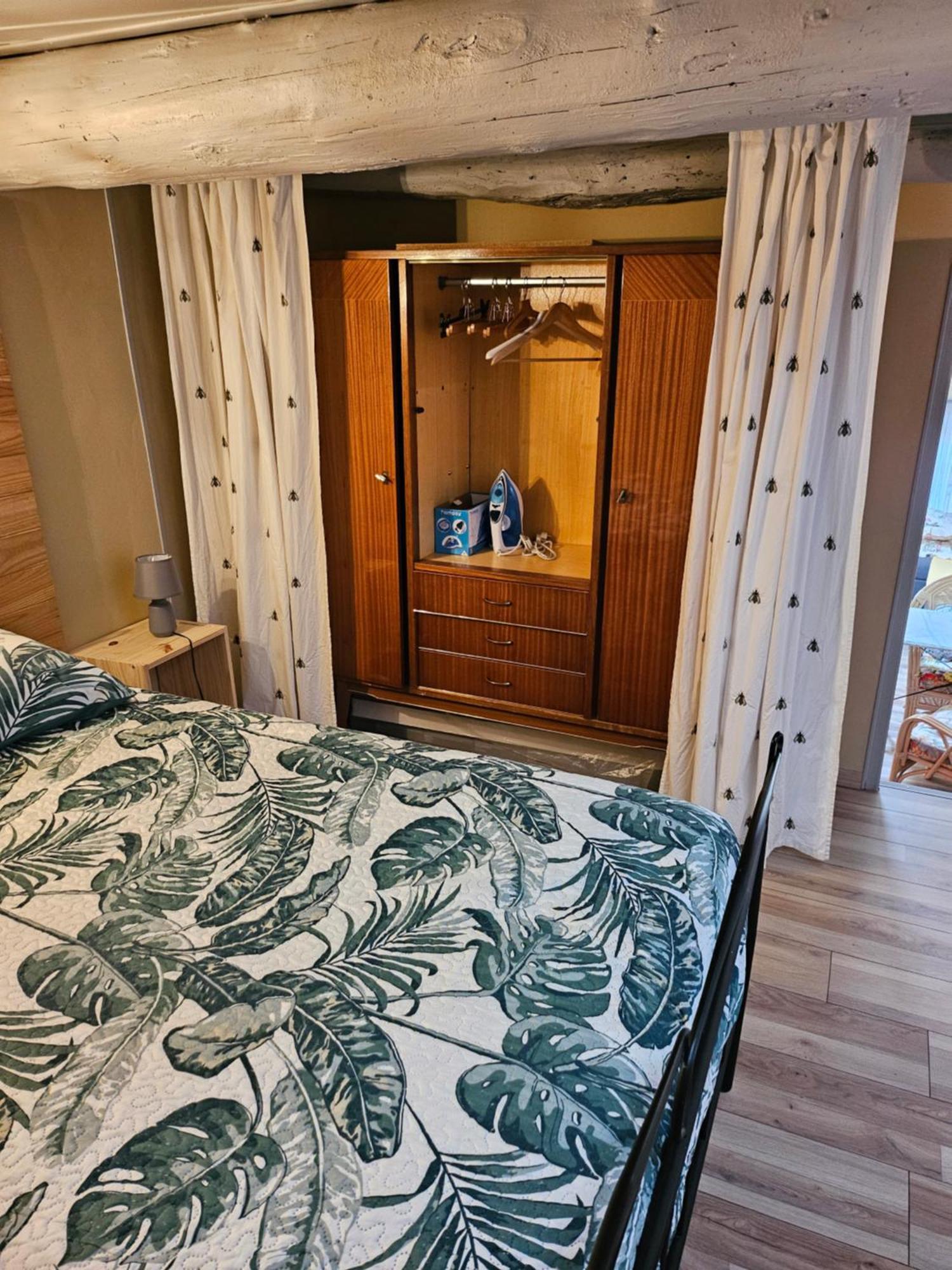 La Petite Maison Céreste Eksteriør bilde