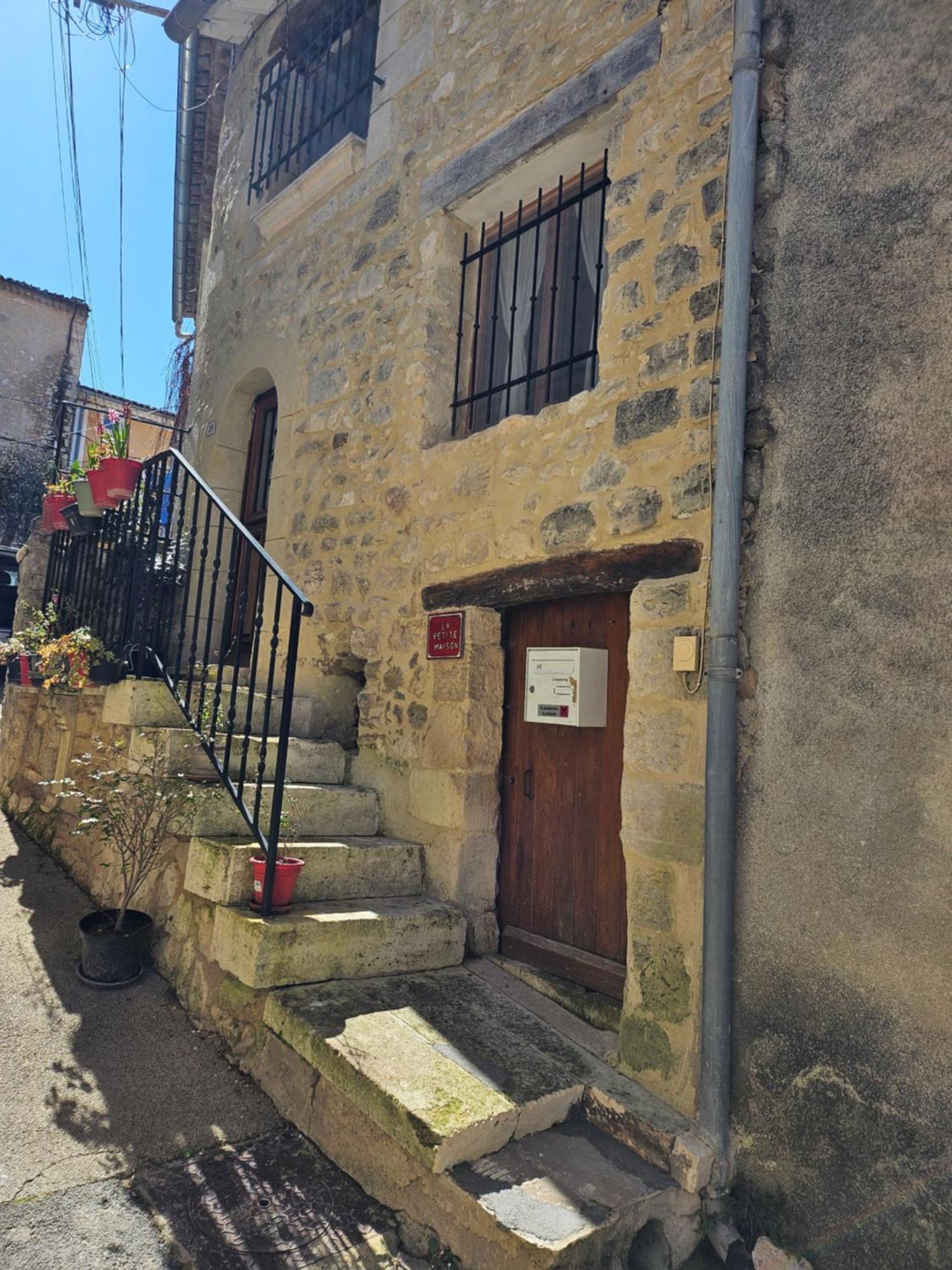 La Petite Maison Céreste Eksteriør bilde